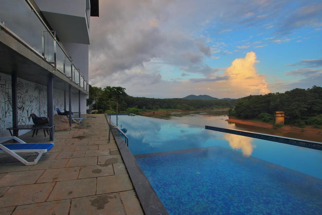 Nexstay Grand Chaliyar Resort Edavanna Exterior photo