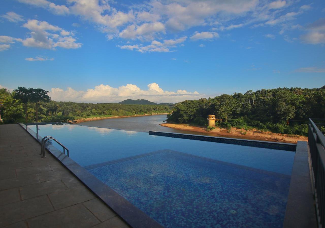 Nexstay Grand Chaliyar Resort Edavanna Exterior photo
